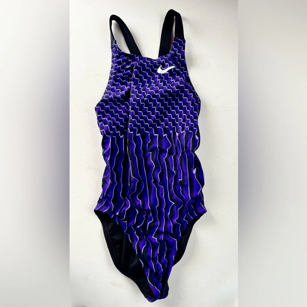 Nike Training Suit Size 26